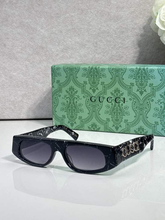 Picture of Gucci Sunglasses _SKUfw80915261fw
